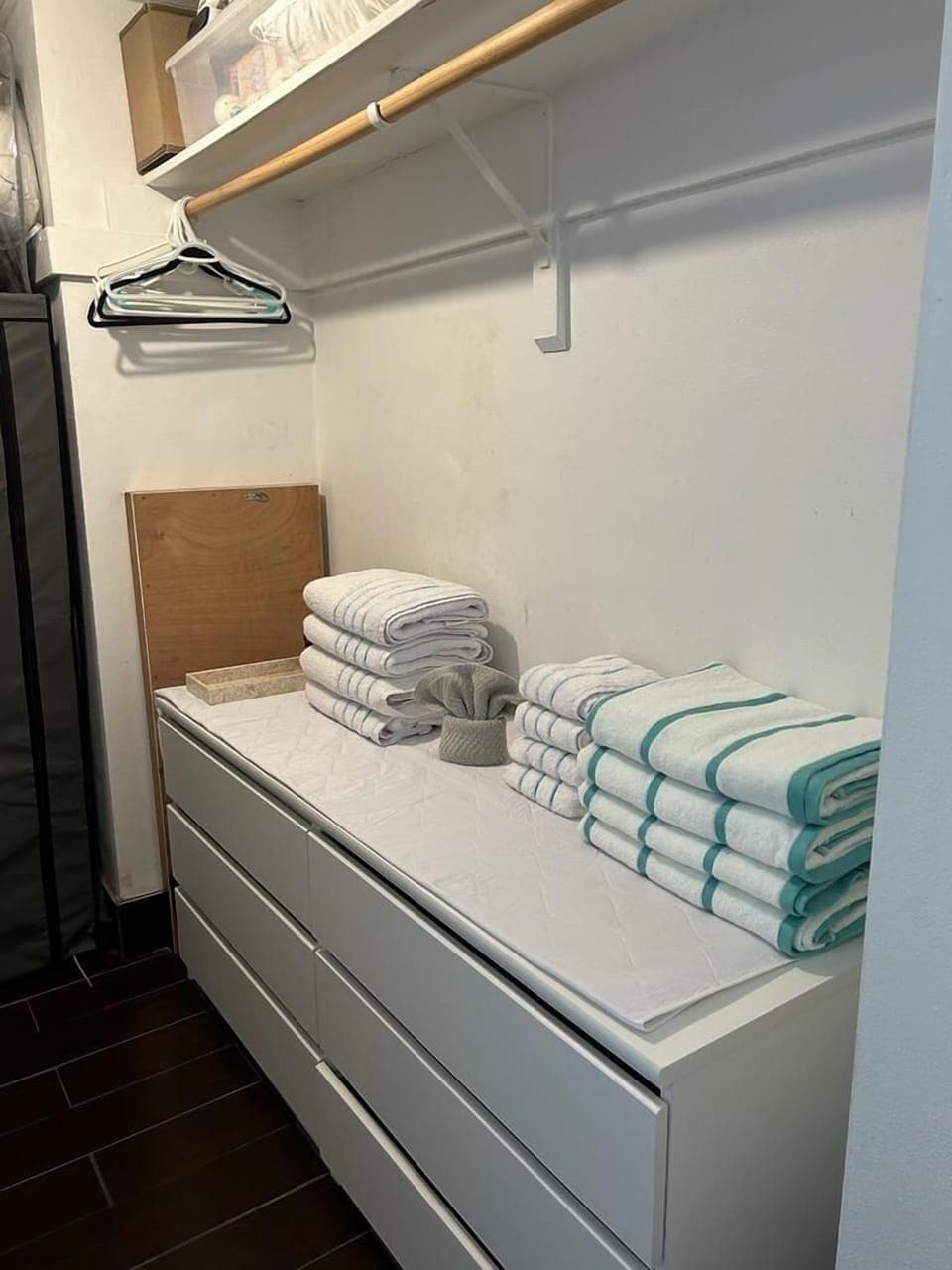 Bed/Bath Linens (4) provided and Beach towels (4)  located in the walk-In closet