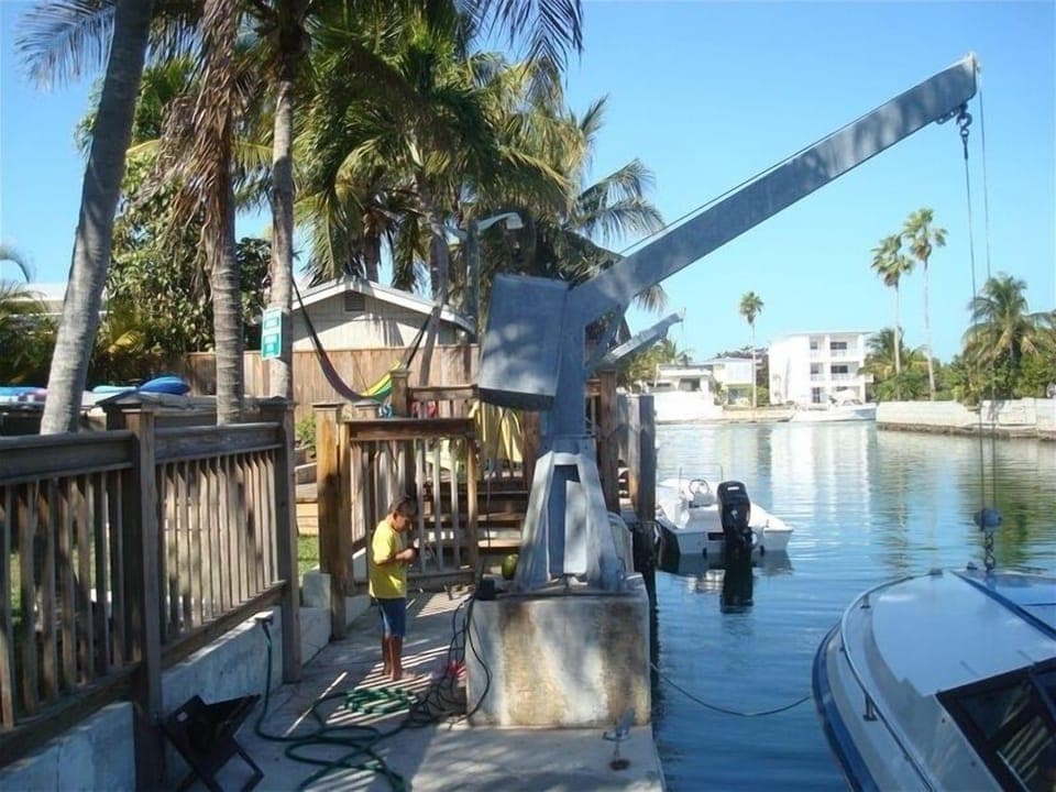 50` of seawall for boat docking. My boat is not on the davits during rentals