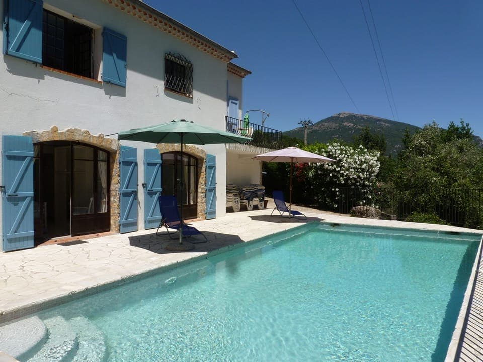 View looking East to Pic de Courmettes
