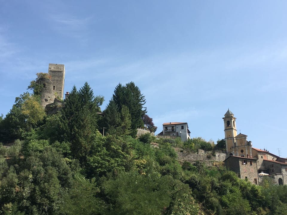 Tresana; the commune comprises a collection of villages,  Villecchia being one.
