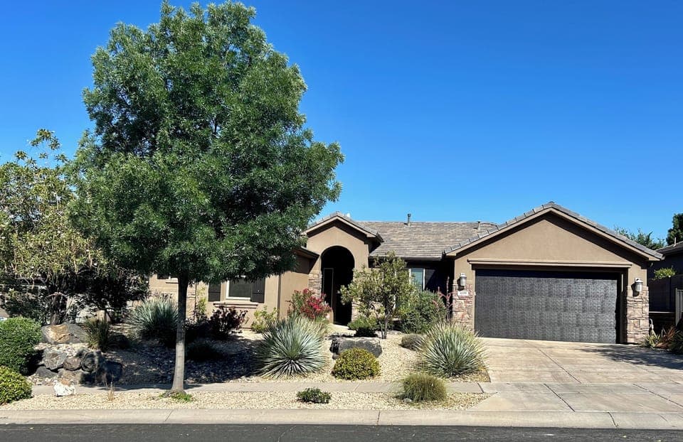 Lovely Coral Canyon Home is your perfect retreat spot!