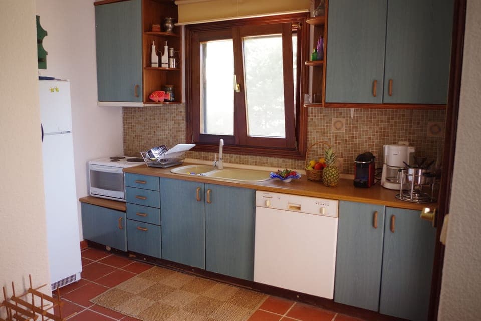 Fully equipped kitchen