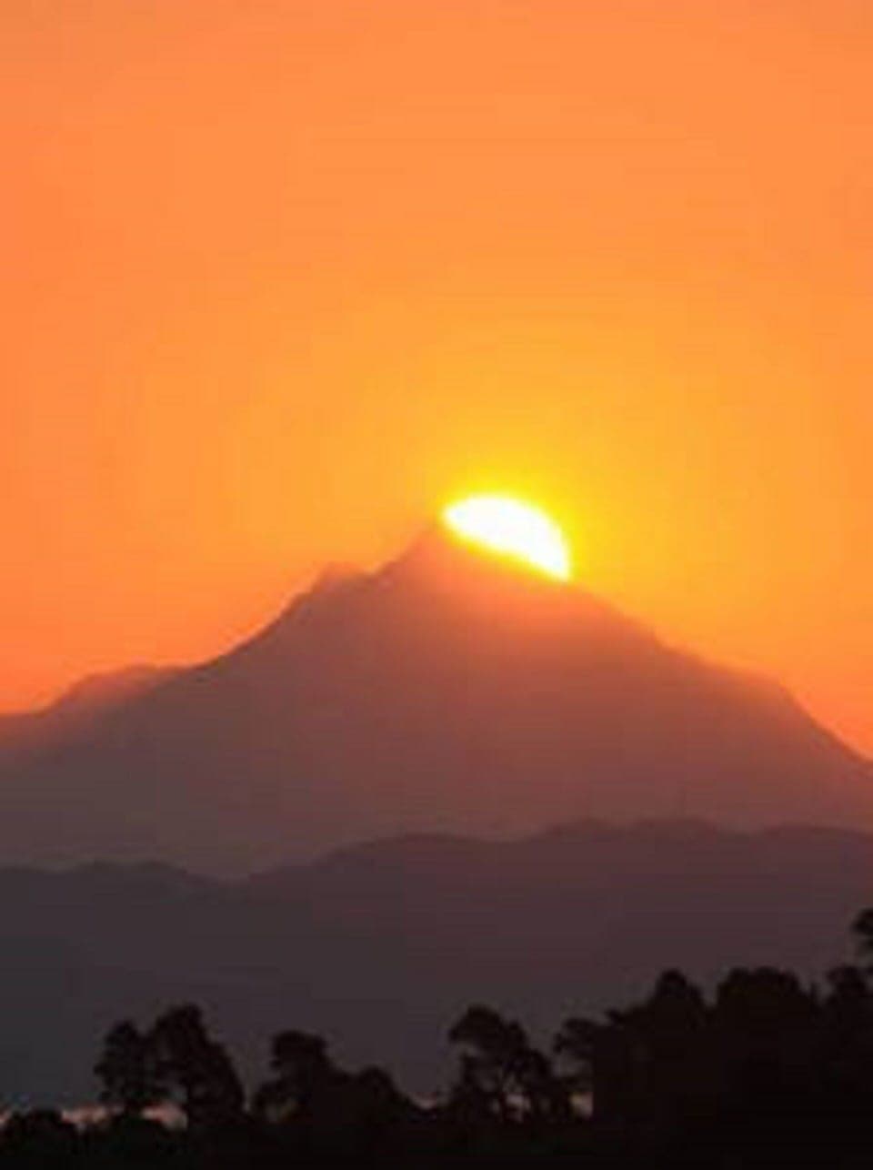 Alba Chiara, in italian the clear dawn or sunrise from the mountain of Athos