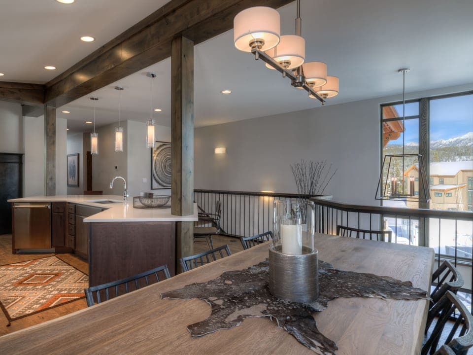 Homestead Chalet 10 Claim Jumper, Dining, 4