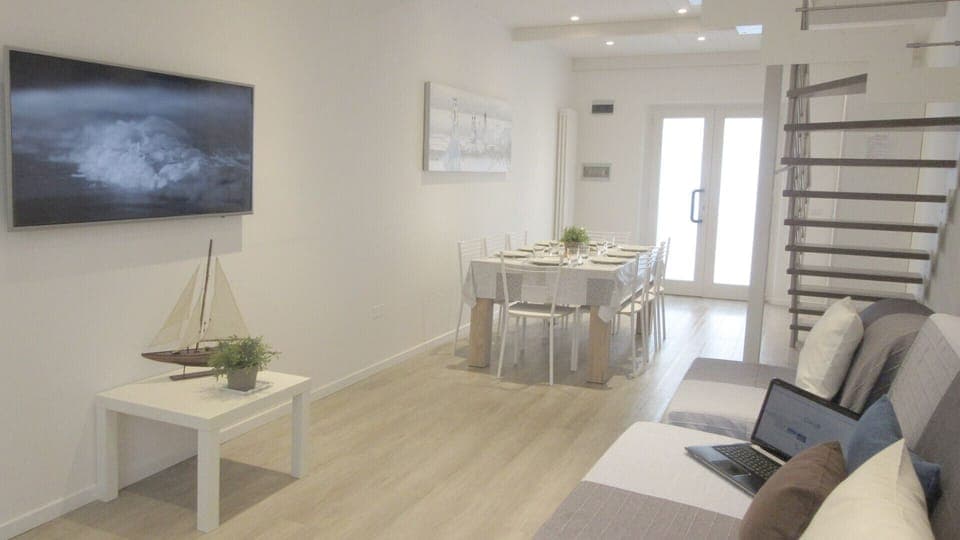 DIRECT CONTACT Matteo +3 9. 3 3 8. 1 4 0 5 4 0 1 (W H A T S A P P) 