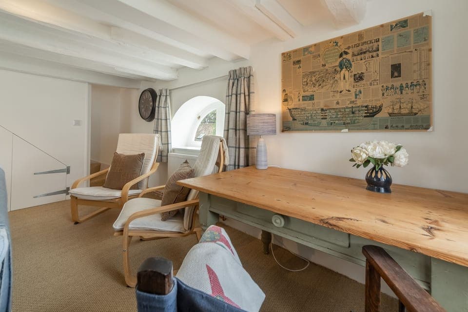 First floor: Contemporary style in the sitting room