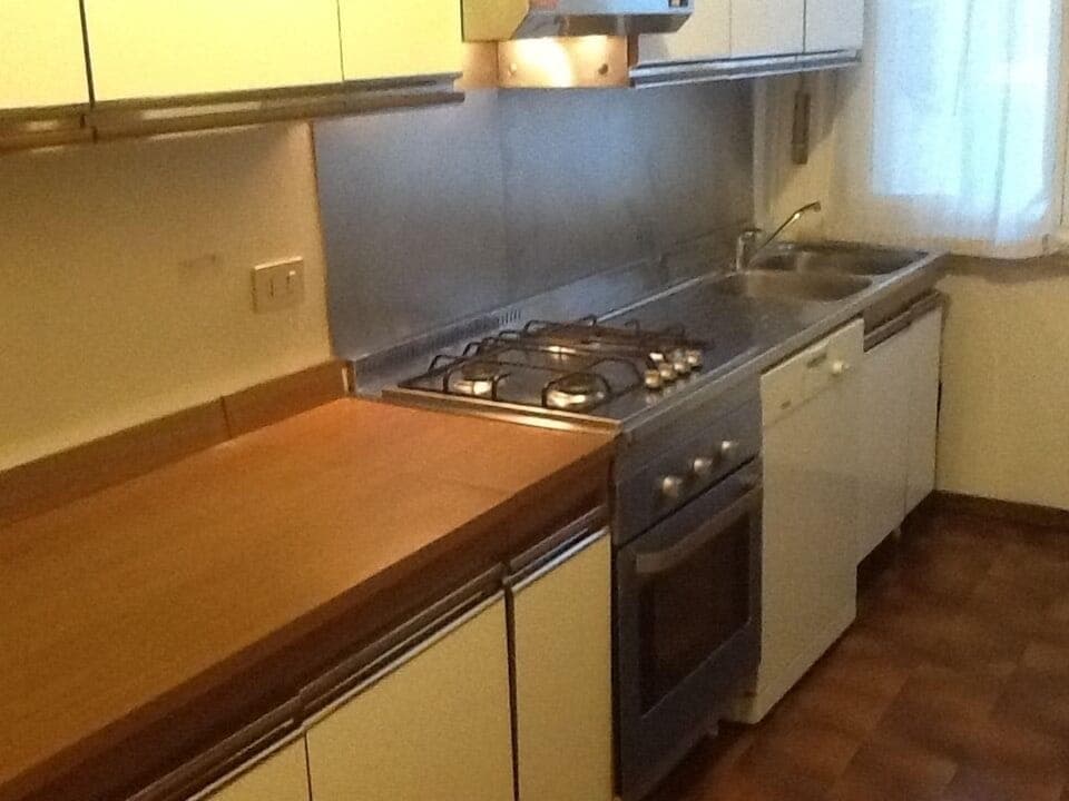 Gas stove, dishwasher, refrigerator and all cooking equipment in the kitchen