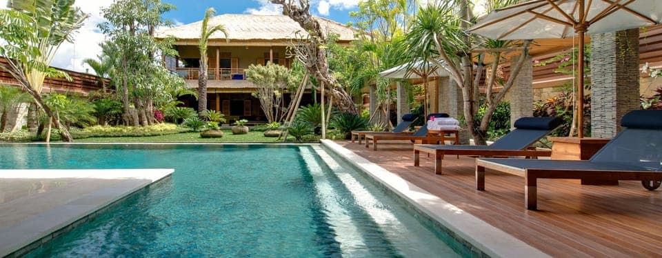 Private 7BR villa by the beach, Seminyak