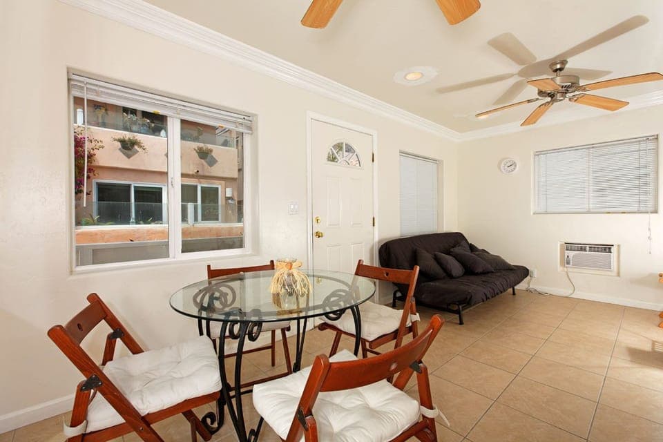 1 st Floor Family Room