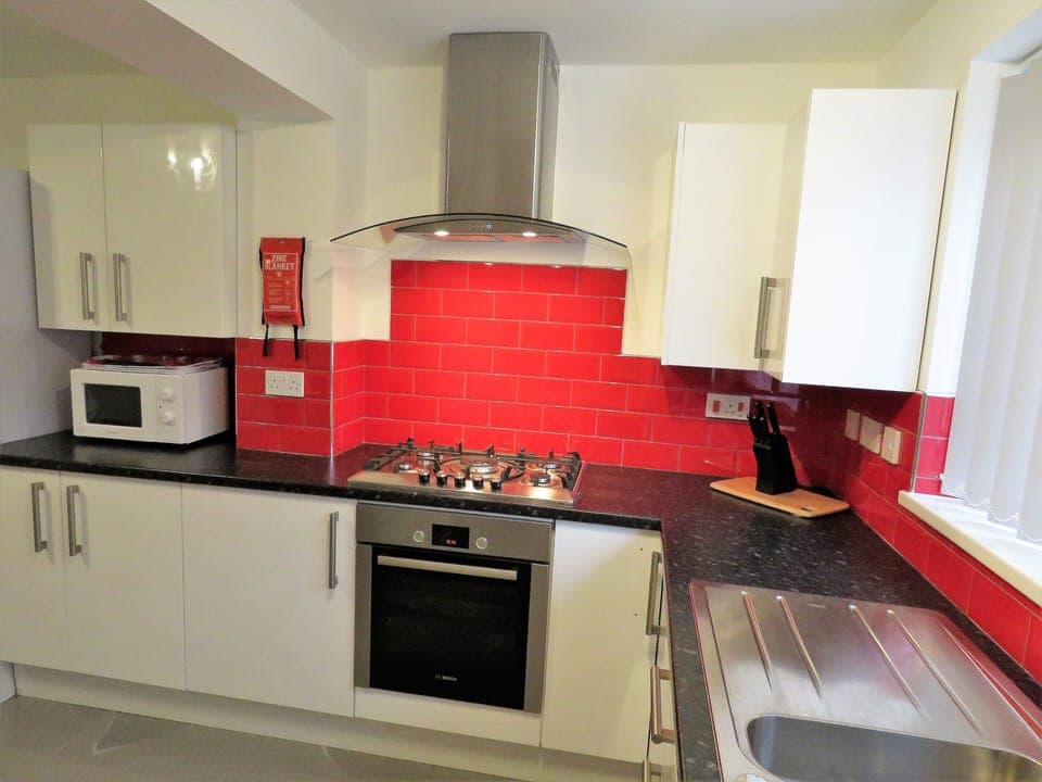 Modern Contemporary Kitchen