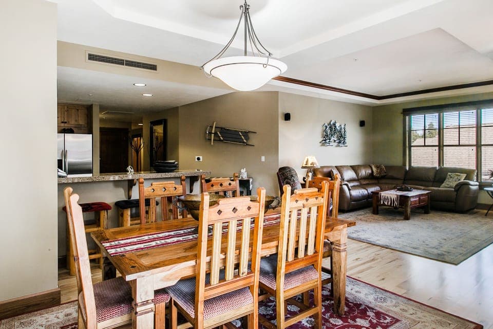 Dining area and bar.