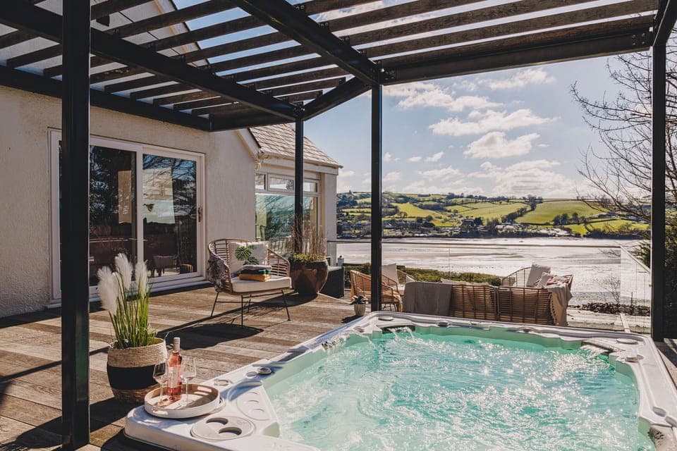 Fresh Escapes - The Curlews - Hot Tub - Views - Teignmouth  - Hot Tub on terrace