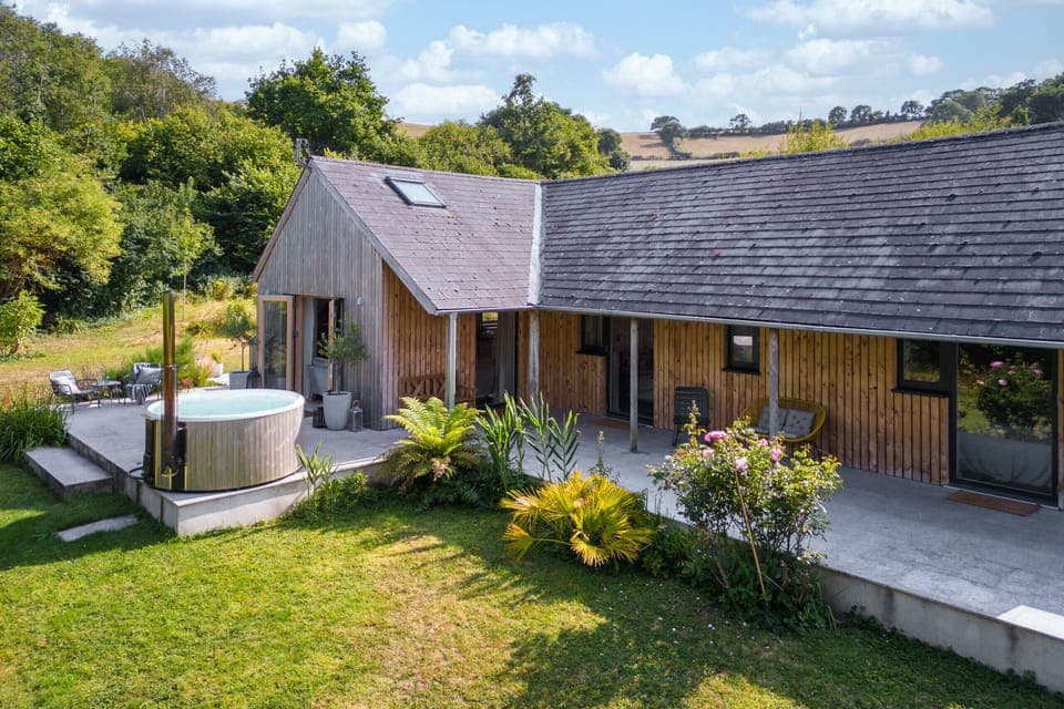 Fresh Escapes - Sunnybrook - Eco House - woodfired Hot Tub - Shaldon