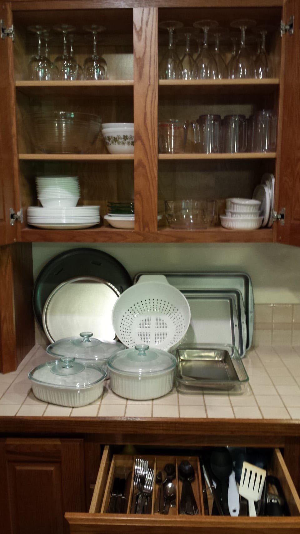 Well equipped kitchen. see other photos.