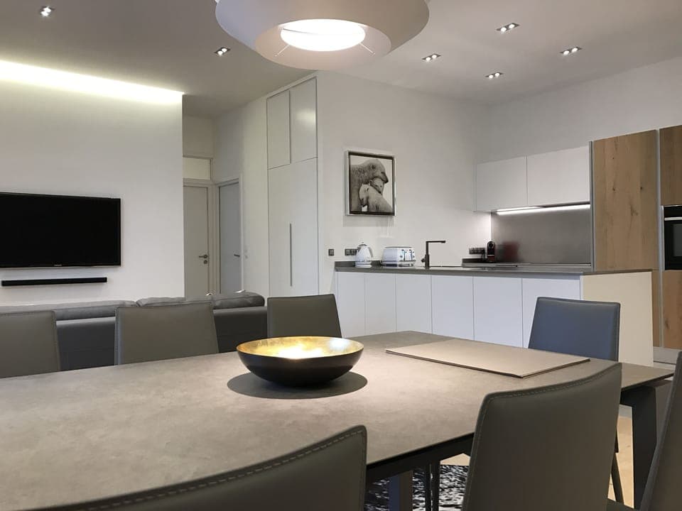 Open plan living room and dining room area