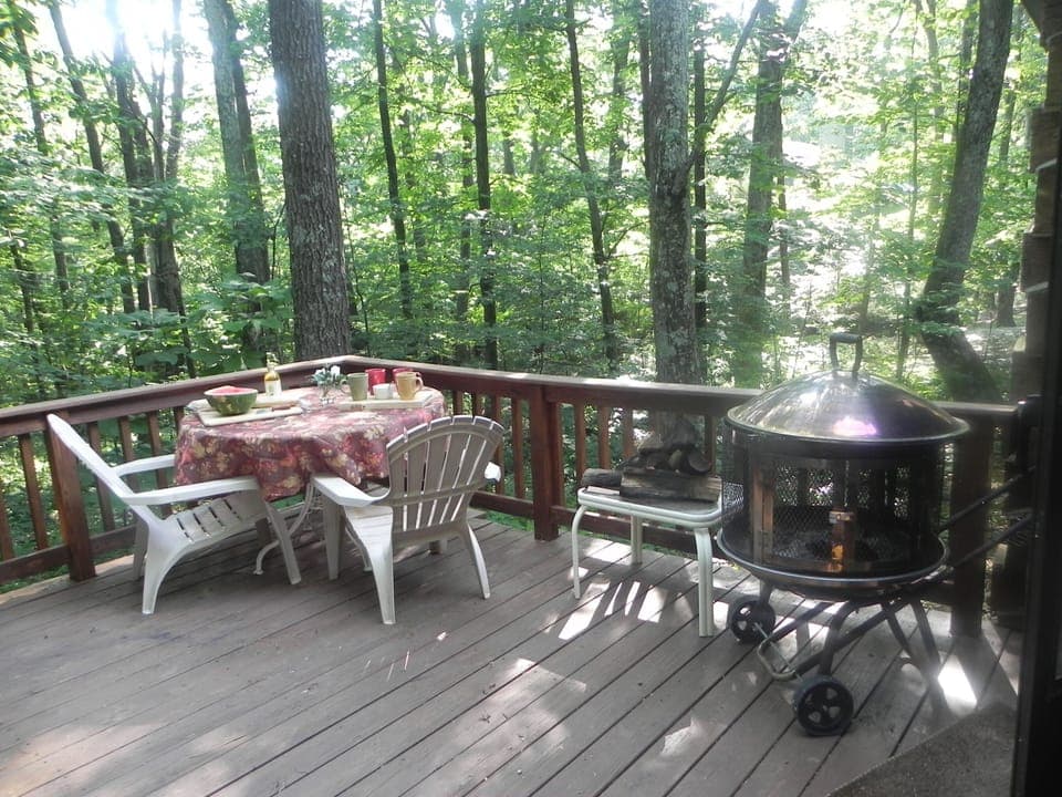 Enjoy coffee in the mornings while overlooking Washington National Forest!