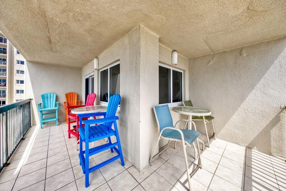 Wrap around balcony