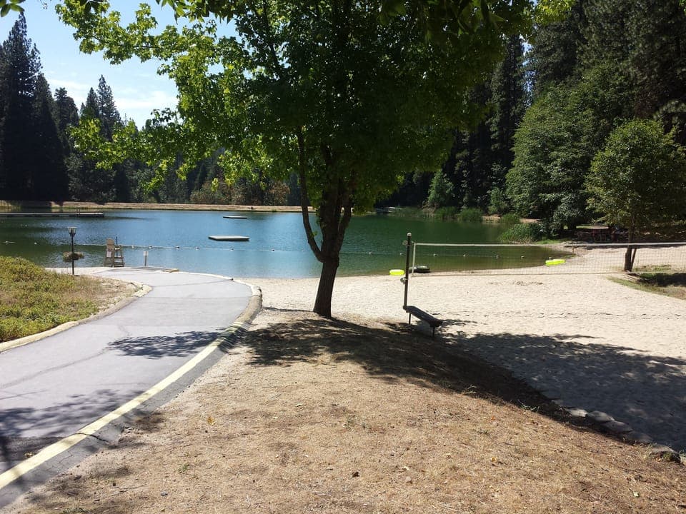 Blue Lake Springs beach and lake