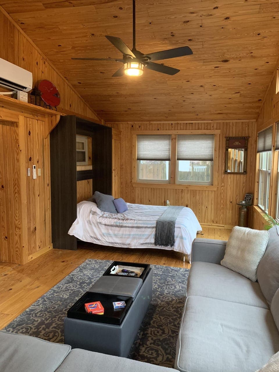 queen size murphy bed