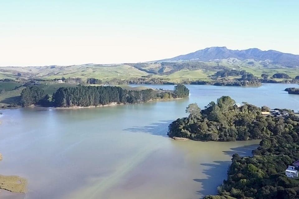 Located next to Raglan harbour