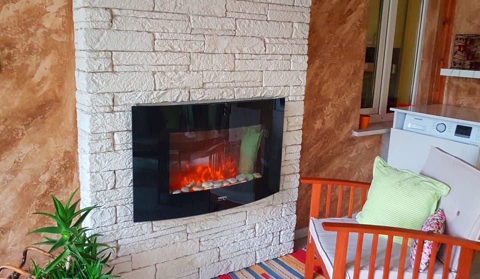 'Winter garden' - fireplace