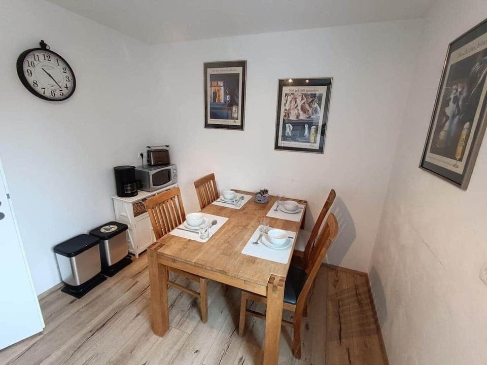 Küche mit Essbereich