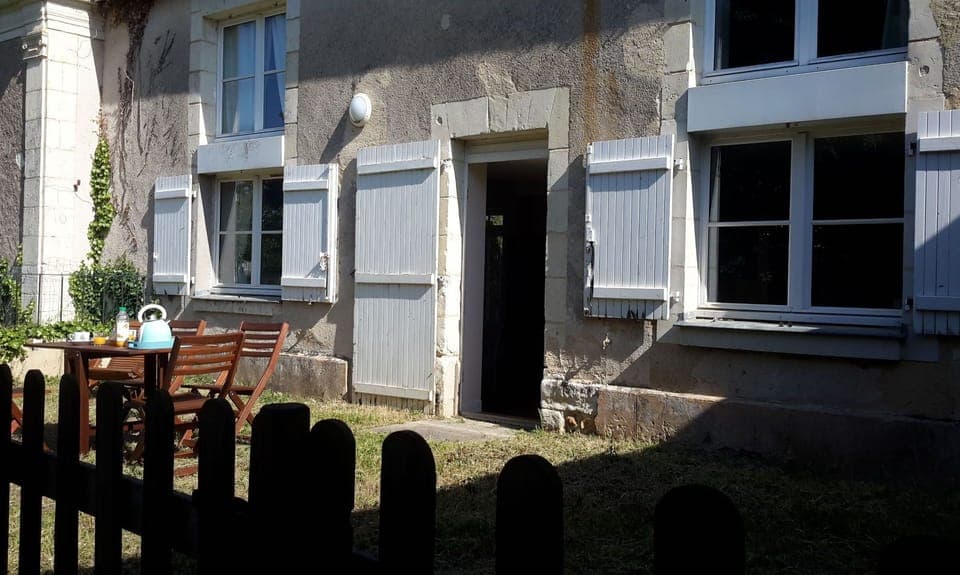 Breakfast in the sun