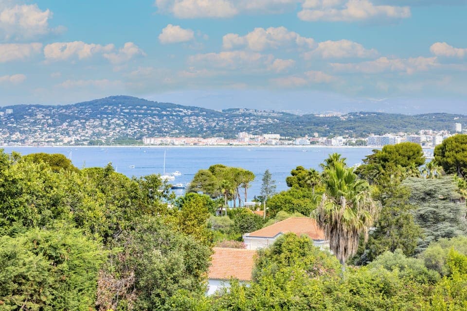 View onto the Baie des Anges