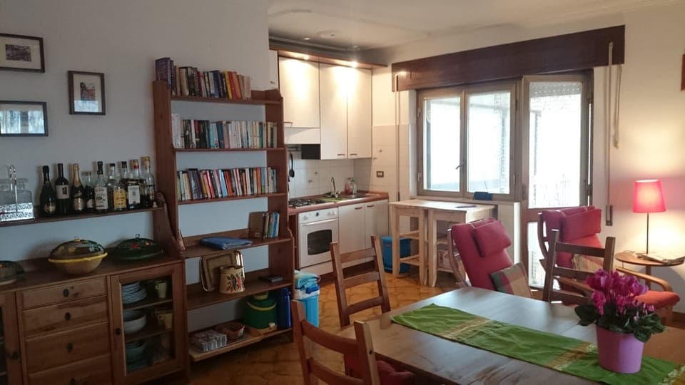 Kitchen / Dining area