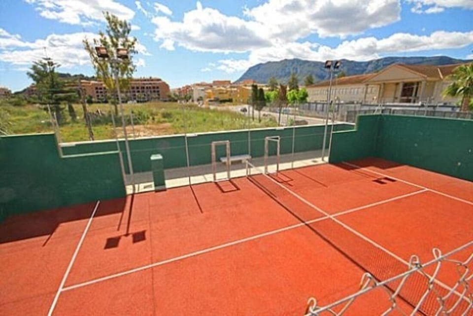 Sport court
