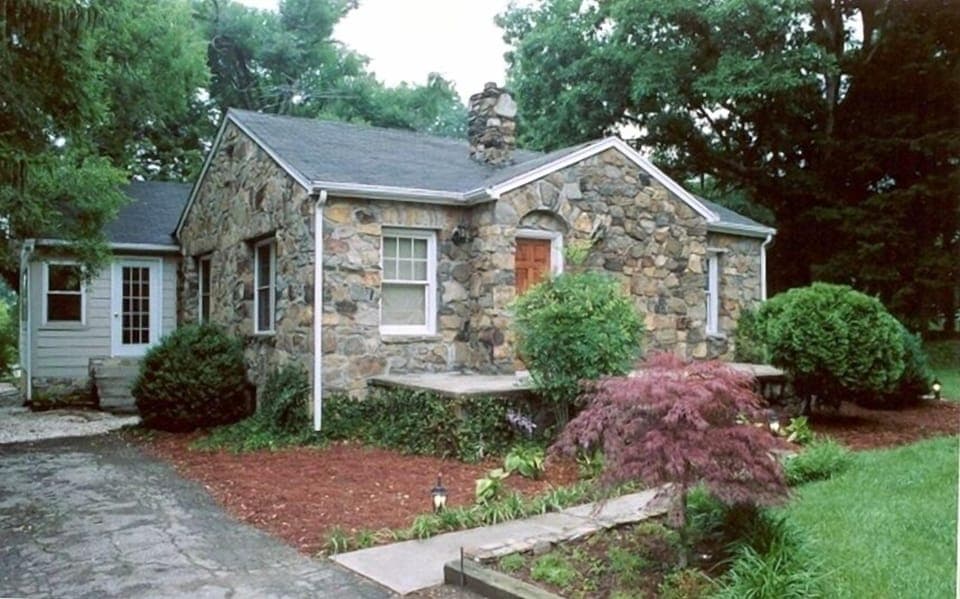Willson Rock Cottage