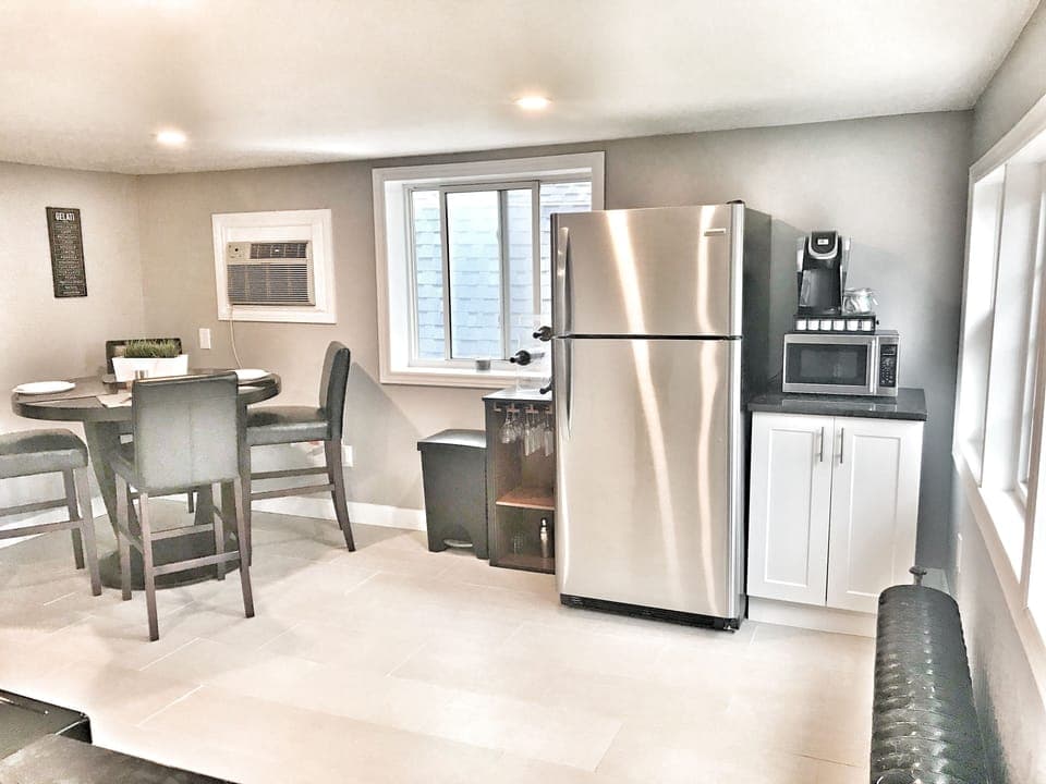 Kitchen with plenty of cupboard space and all the necessities.