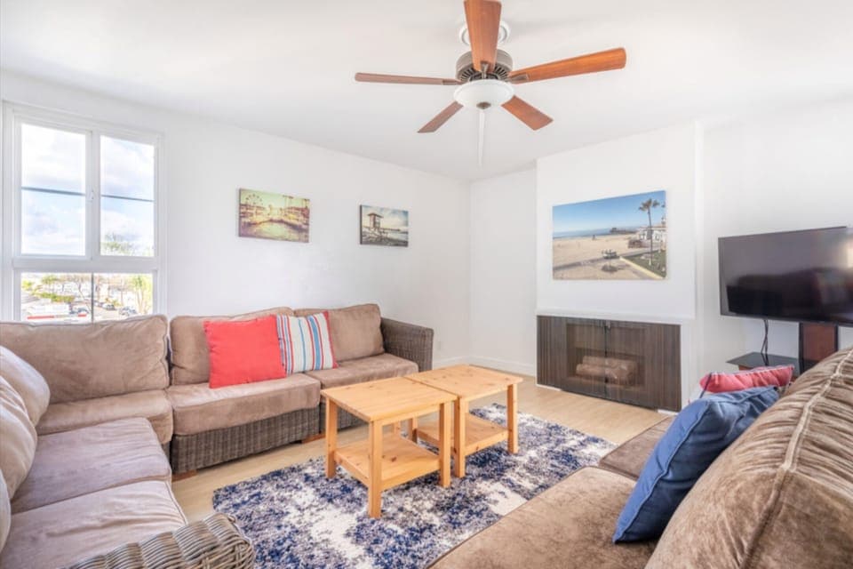 242e7678-c259-4008-ad9d-49a3bdda5621