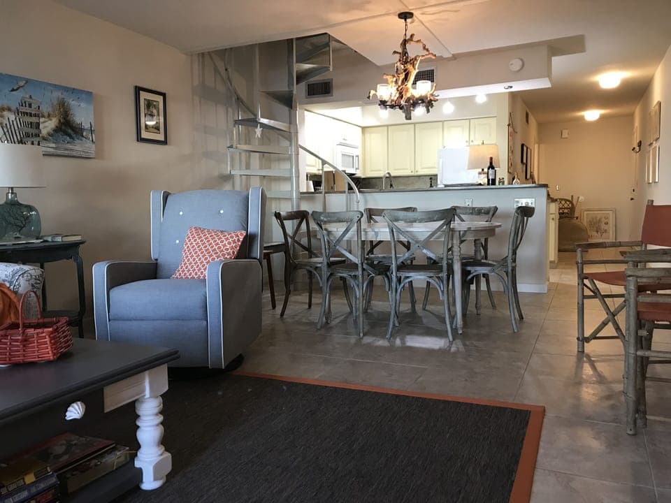 Seating for 6-8.