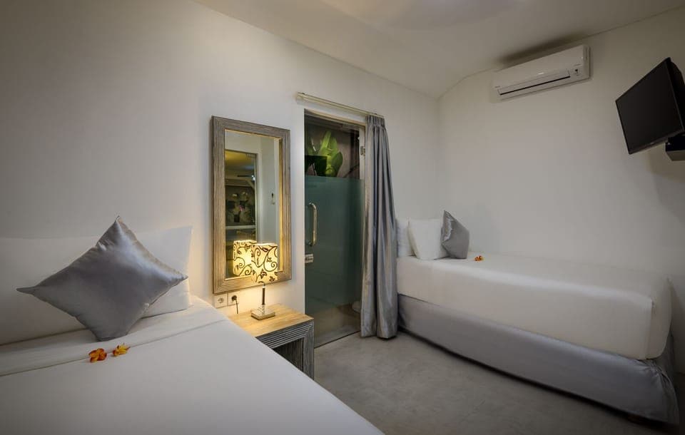 Stunning Modern 4Bedroom Villa,Seminyak"