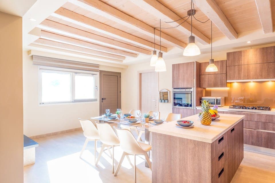 Dining Room, Kitchen