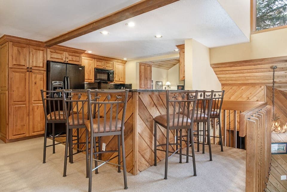 Bar seating for 6