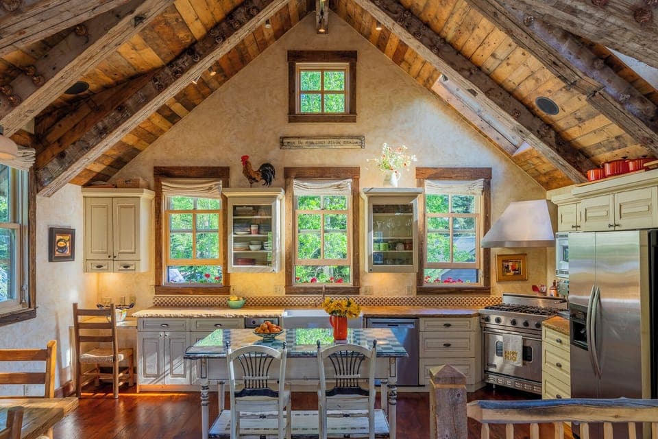 Gourmet Kitchen