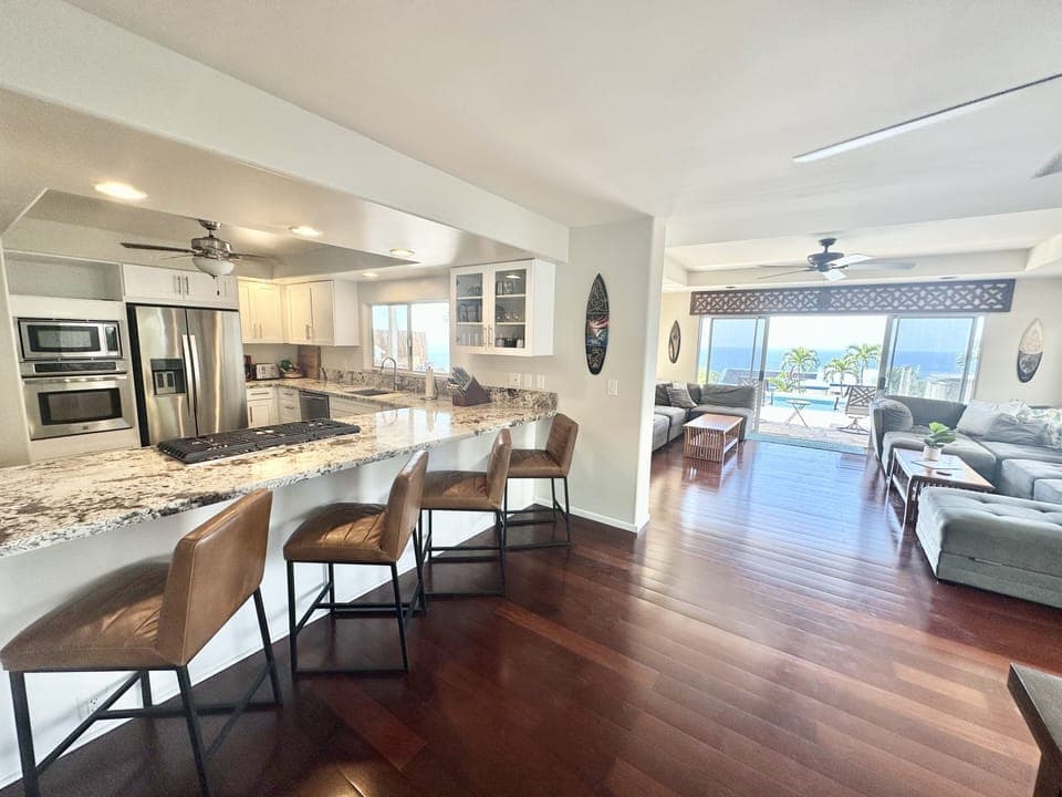 **Newly Renovated** Kitchen