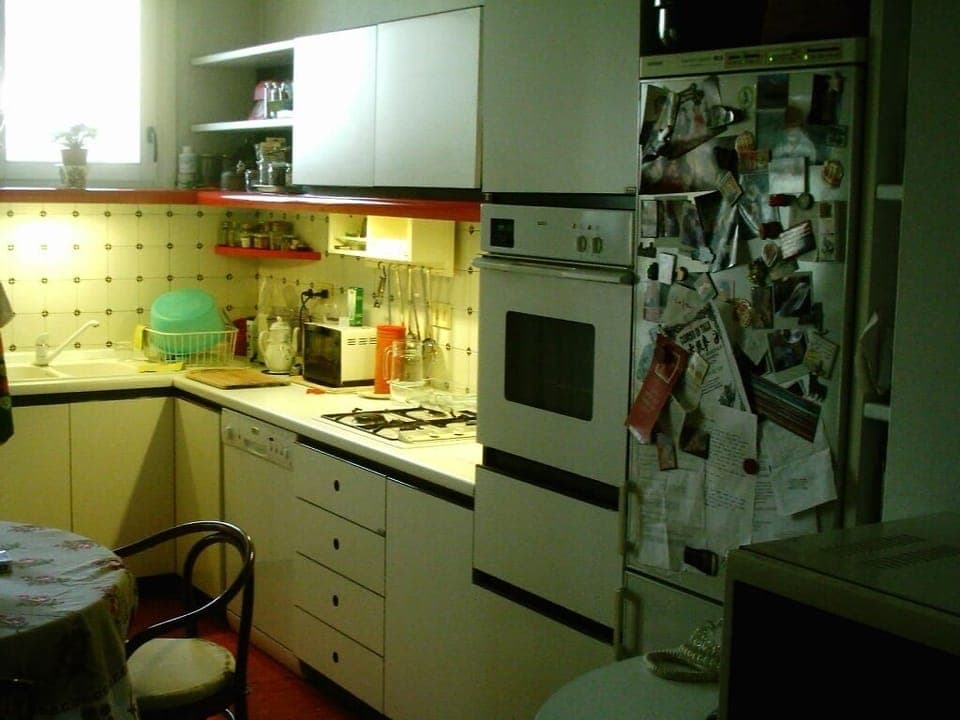 dine-in kitchen

