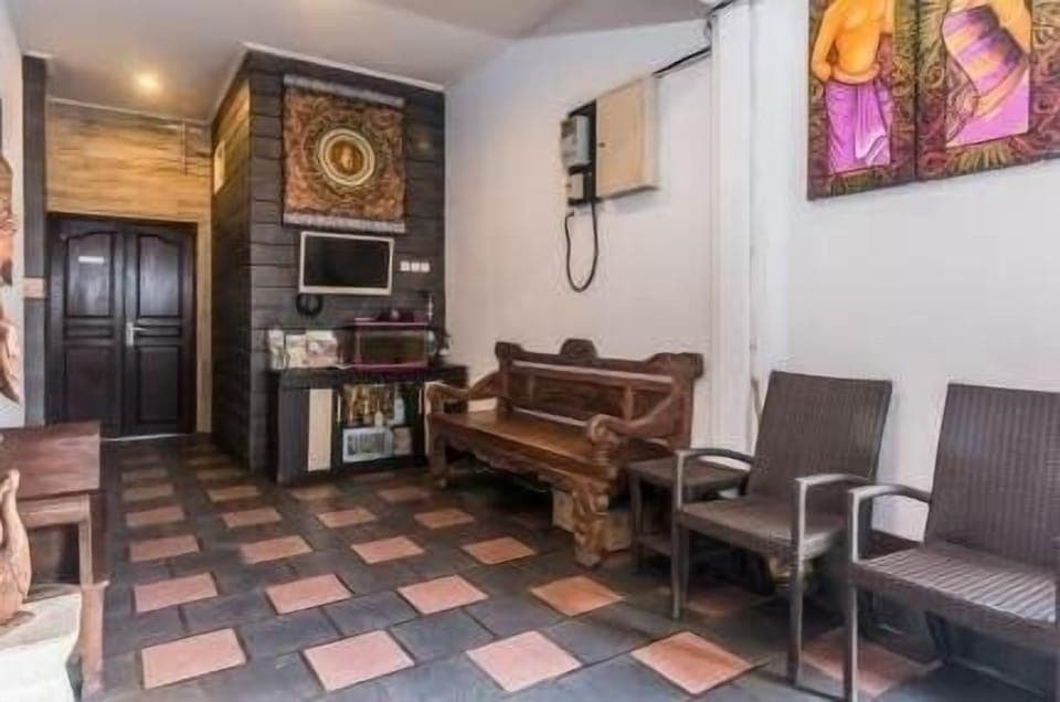 Denays Bali Close to beach and Airport