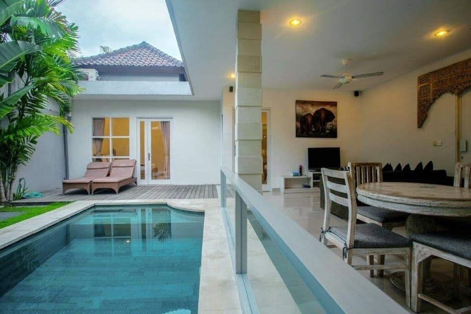 CHARMING 2 BR WITH PRIVATE POOL SEMINYAK