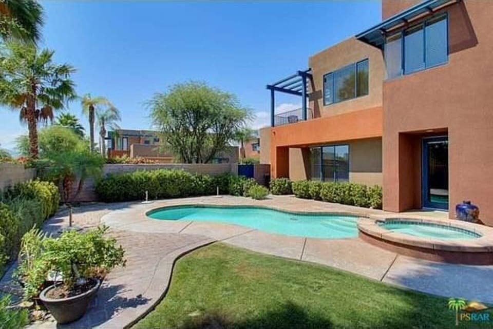 Large backyard with your own pool and hot tub 