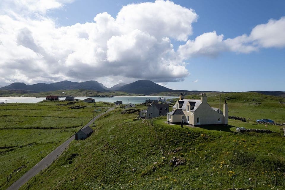 Taigh Dholol, looking south