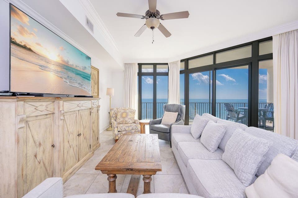 The Oasis 2202, Orange Beach, Alabama, beach front, 3 bedroom condominium on the 22nd floor