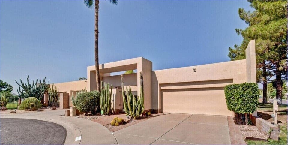 Sands McCormick Townhomes
large 2 bed 2 bath Patio home 2400 Sq ft 