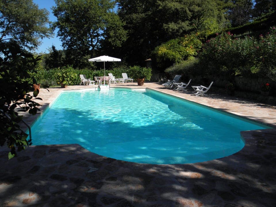 Large pool. Come and jump in!