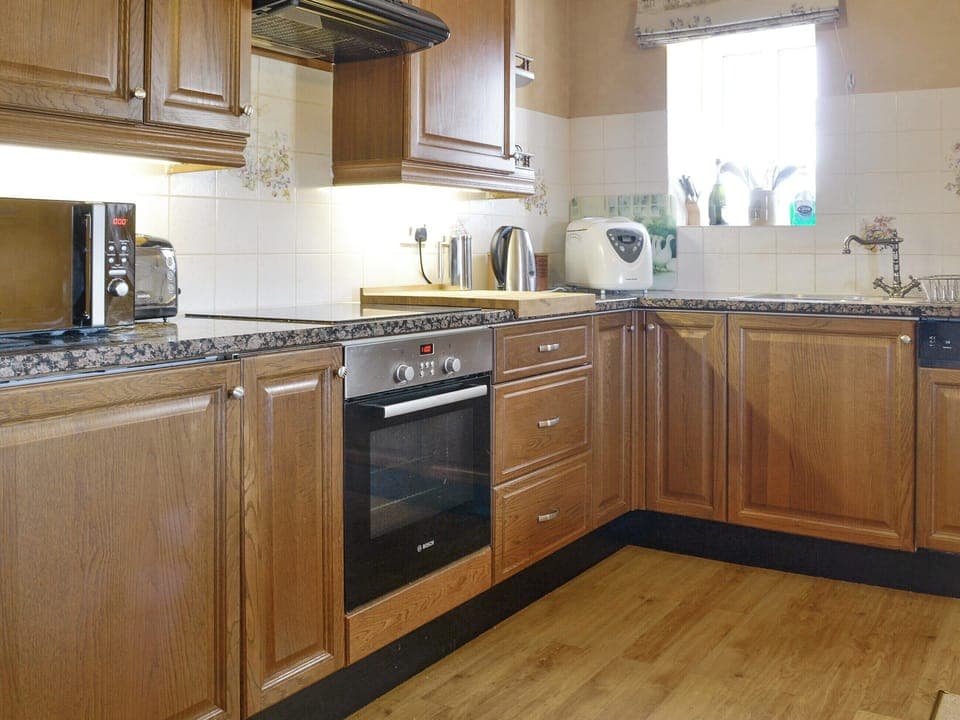 Well-equipped kitchen | The Mews, Near Masham