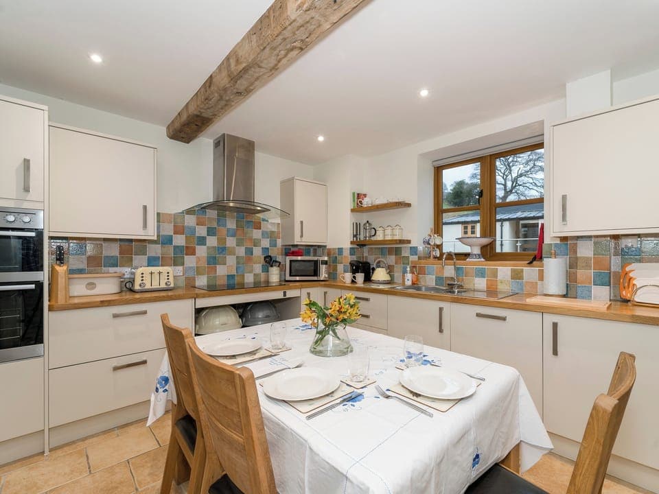 Kitchen and dining area | Ysgubor, Pwllglas, near Ruthin