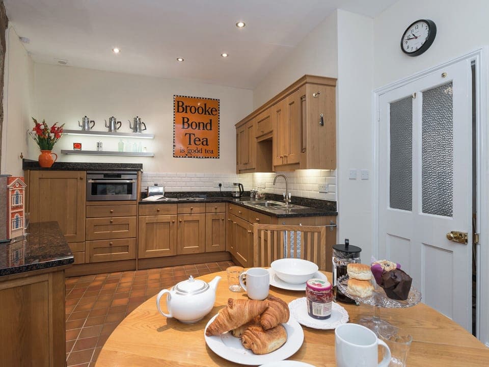 Kitchen and dining room | The Counting House, Wirksworth, near Matlock